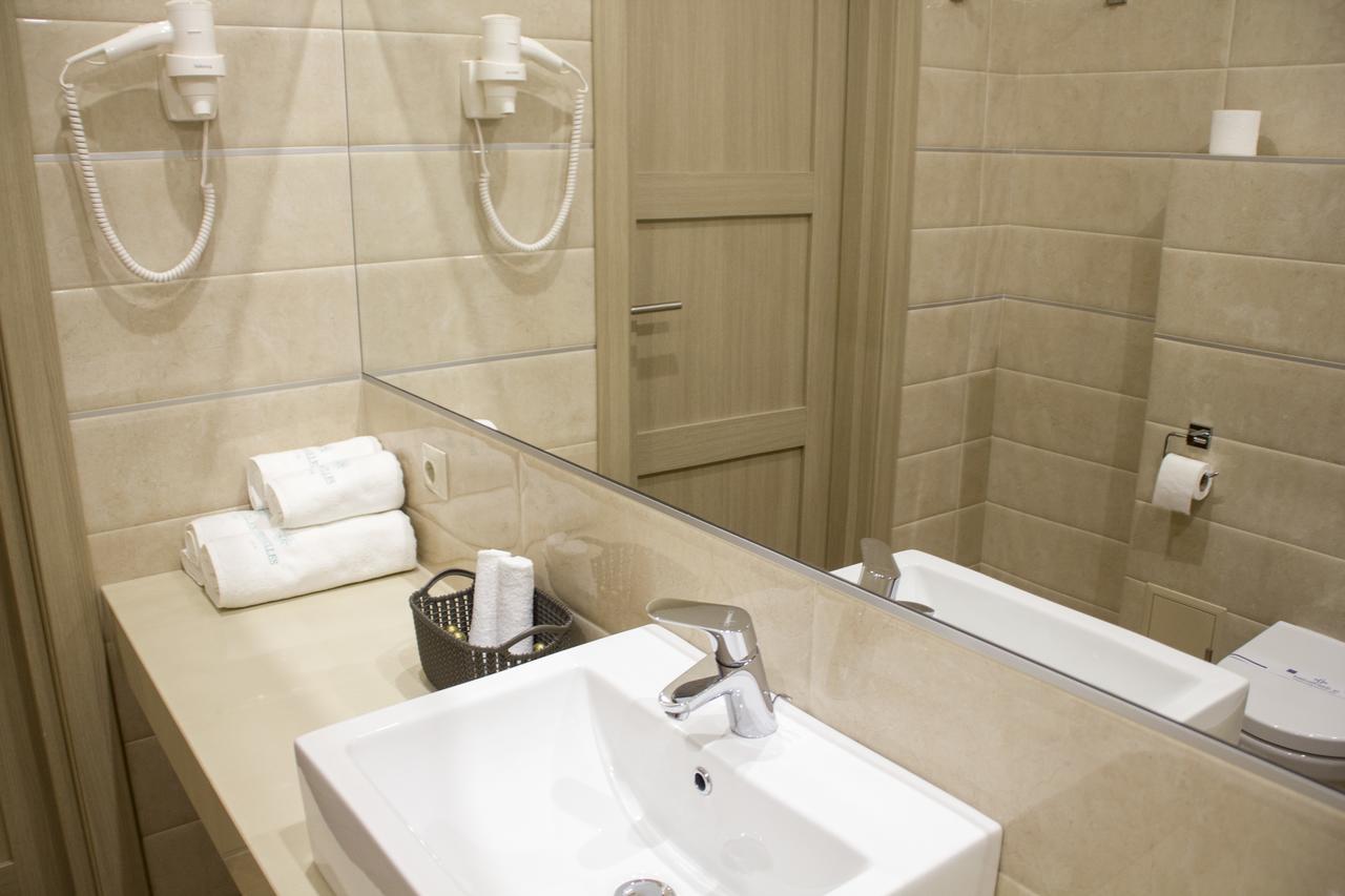 Hotel Versailles Lutsʼk 外观 照片